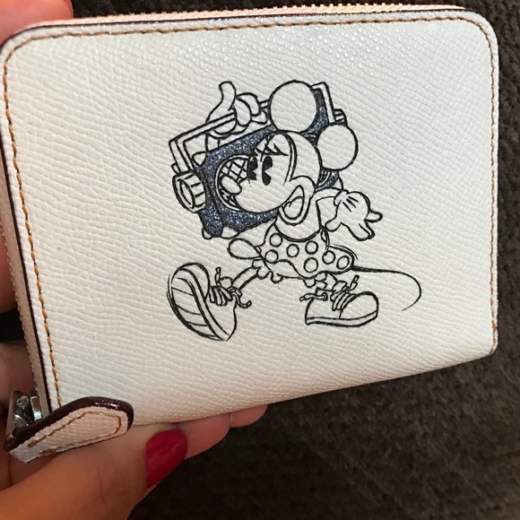 Authentic COACH Disney X Zip around small wallet - Picture 7 of 8